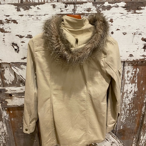 Cabi XS Nanook Jacket - Picture 3 of 4